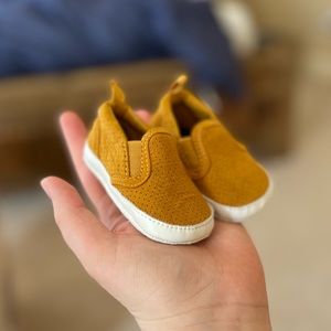 Mustard Yellow Baby Slip On Sneaker 0-3mo size Old Navy Never Worn